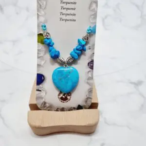 Ogrlica hovlit s srcem