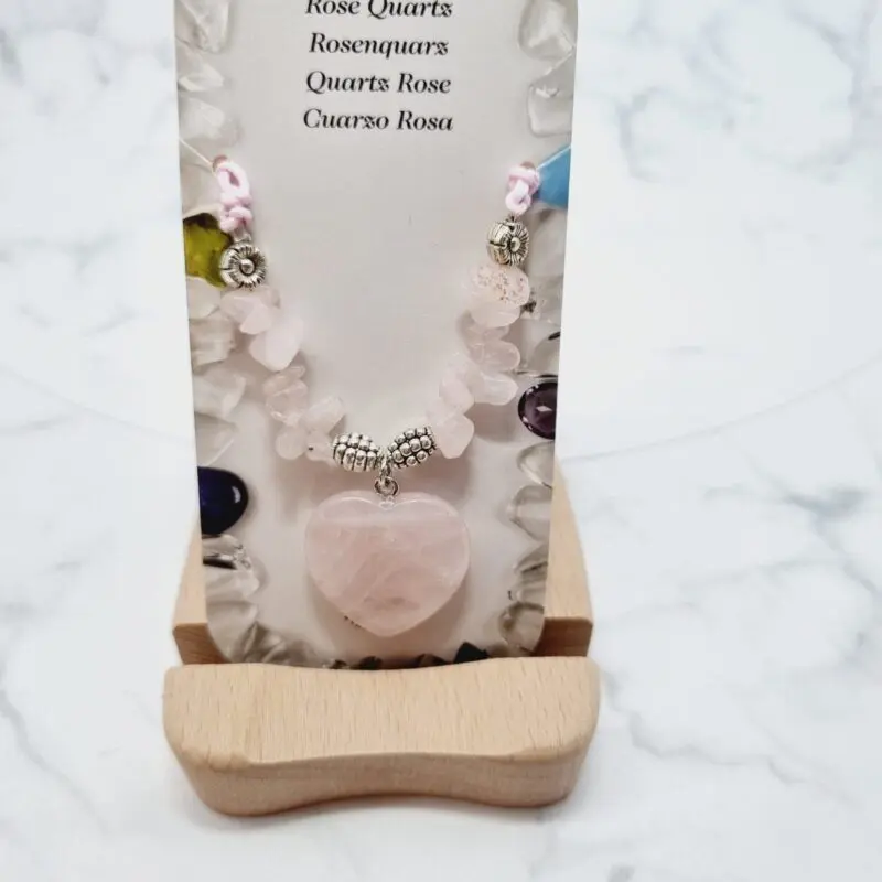 Ogrlica-roževec-s-srcem Ogrlica s kristalom roževca za ljubezen