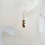 Viseci-uhani-tiger-eye-ear5 Rjavo zlati uhani za več samozavesti
