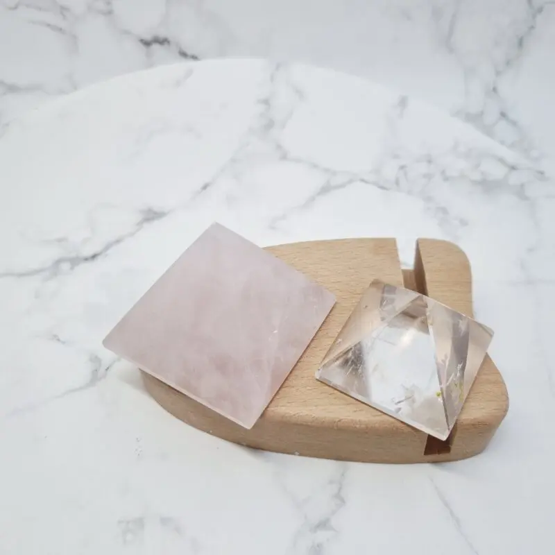 Piramida za zaščito prostora in čiščenje energij