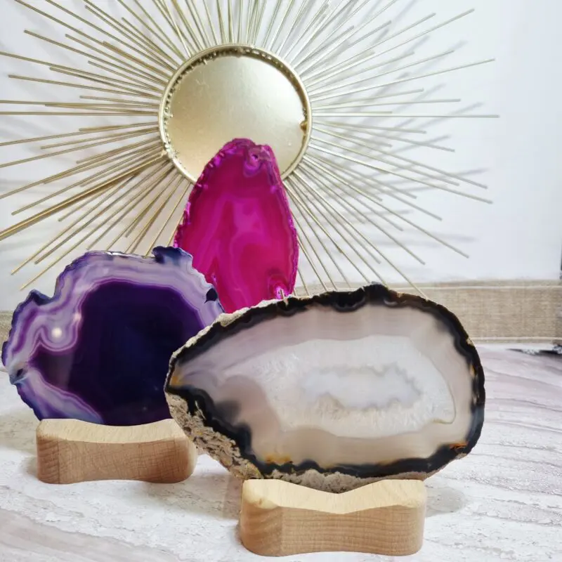 Ahat je kristal za dobre medsebojne odnose in odličen proti sevanju v prostoru