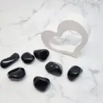Obsidian mavrični, žepni mineral 2 - 2,5 cm