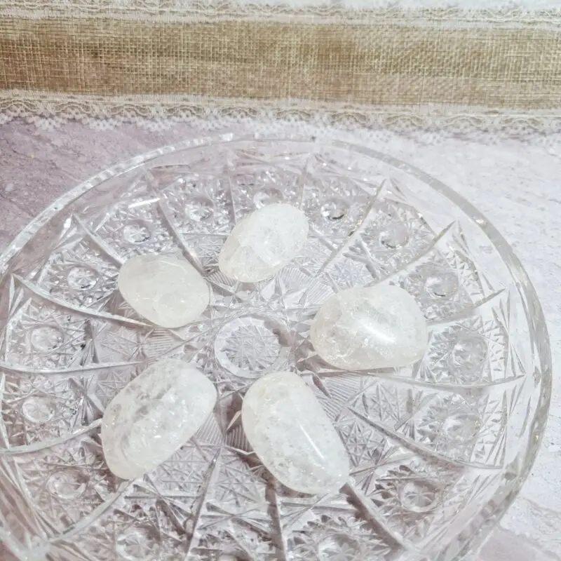 Kamena strela je kristal aktivacije organov in pomoč pri osebni zaščiti